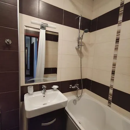 Апартамент Europroperties Golden Line