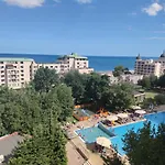 Europroperties Golden Line شقة *