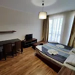 Europroperties Golden Line Apartment *