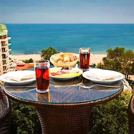 Europroperties Golden Line Apartment *