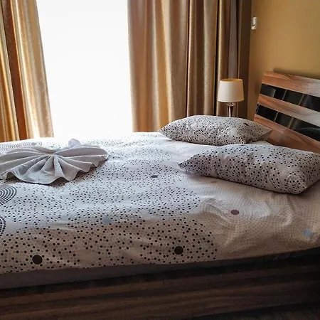 Europroperties Golden Line Apartment