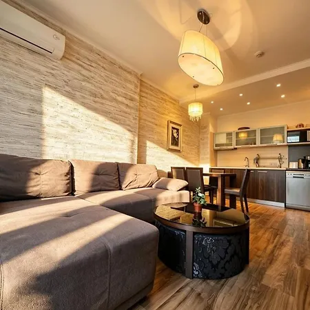 Europroperties Golden Line Apartmán