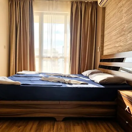 Europroperties Golden Line Apartment *
