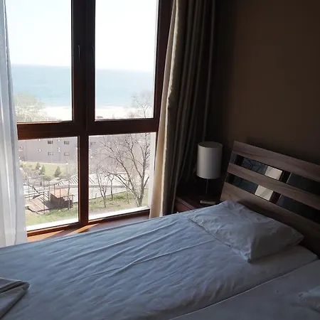 Europroperties Golden Line Apartment